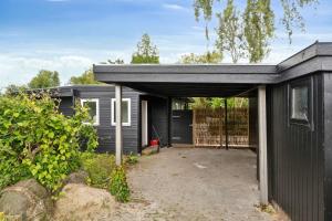 Seaside Hotel Atmosphere 100 Meters From The Sea