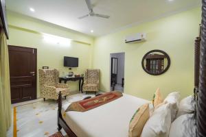 Amaatra Resorts