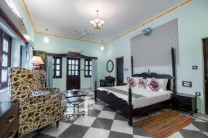 Amaatra Resorts