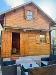 Cozy cottage Paris Suburb!