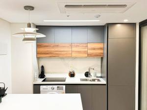 Goodfellow seocho gangnam Seoul arts center