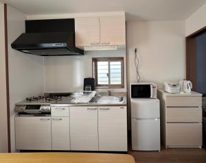 Kin-Con-Kan 303 新築 那覇空港から車で25分 コンビニ徒歩1分 沖縄ワールド徒歩9分ファミリーや長期滞在者にもお勧め