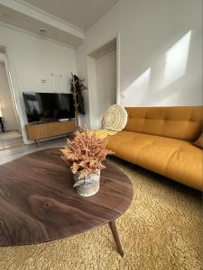 Downtown free parking cozy apartment