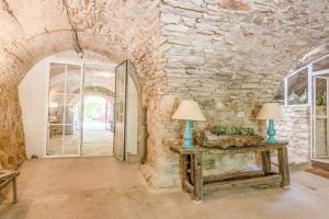 Maisons de vacances Grand gite de caractere 25 personnes piscine : photos des chambres