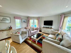 Somerford Lake House