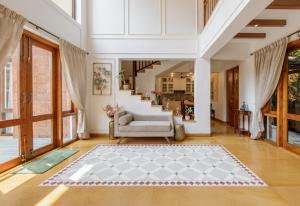 Villa Shangri-La by tisyastays