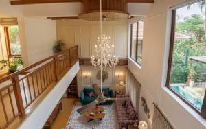 Villa Shangri-La by tisyastays