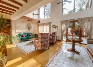 Villa Shangri-La by tisyastays