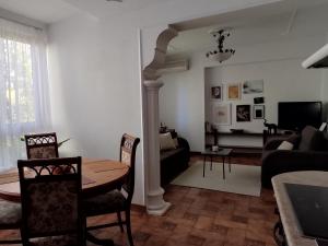 Tirana Center Rustic Retreat