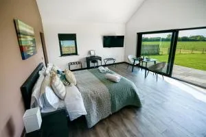 Lough View - British