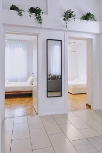 Lennys Central Apartment