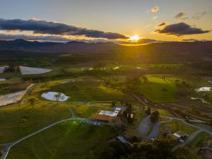 Pousada Fazenda Bom Retiro - Vinícola Thera