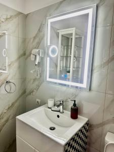 NEW Boutique Athens HEART Kypseli