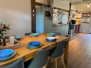 Oude gerestaureerde boerderij met bedstee