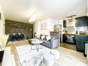 Bussy Gray Spot - RER Centre & Parking