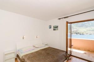Apartments Bezek - Studio Apartment with Sea View