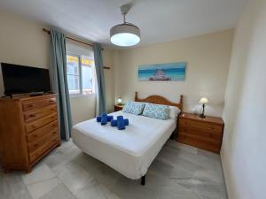 HOLIDAYS & HOME II, 3 habitaciones, piscinas ,150 metros playa