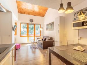Duplex 38m² 5 pers, 2 TV, balcon, casier à skis - FR-1-353-114