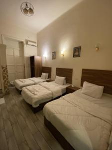 Hello World Hotel