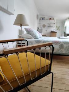 B&B / Chambres d'hotes Chambre studio independante au calme avec piscine et climatisation : photos des chambres