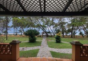 Marenaz Oceanfront Resort