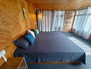 Seasons By Hostalgic