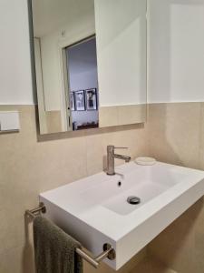 Bonito apartamento de 2 habitaciones cerca de la Estación Joaquín Sorolla