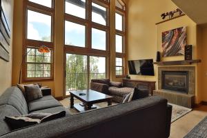 Heavenly Bear Luxury Condo at Brianhead