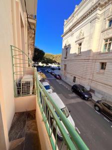 Hotels Le National : Chambre Simple