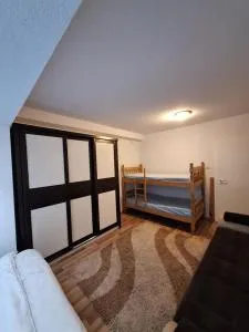 Cozy & Spacious Apartament - Orllan