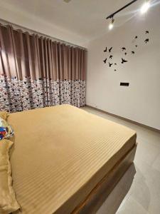 Luxury home with projector room near Kasauli