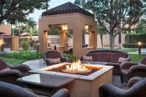 欧文约翰韦恩机场奥兰治县万怡酒店 - 尔湾