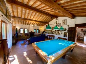 La casa di Francesco Incantevole casale di campagna with pool piscina