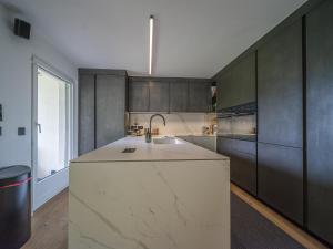 Luxury Mountain Apartment with Private Sauna and Underground Parking