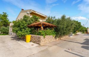 1 Bedroom Awesome Apartment In Krusevo