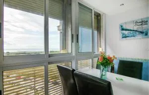 One-Bedroom Apartment In La Pobla De Farnals - Emperador