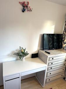 EXCELLENT DOUBLE ROOMS IN CHEAP RATE AROUND CENTRAL LONDON