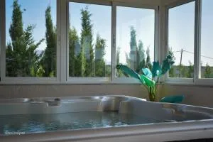 Contemporary Villa in Atarfe with Private Pool and Mountain View - Santa Fe