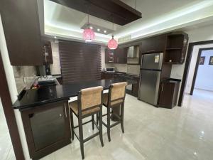 2 En-suite Rooms, Central & Spacious