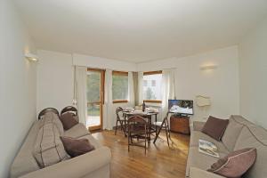 iFlat Campiglio Apartment Gioiello