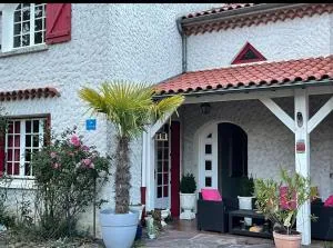 Villa Provençale avec Spa Piscine Privée - Lachaux