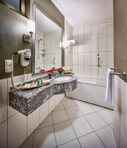 Budget Single Room room in Gunes Hotel Merter
