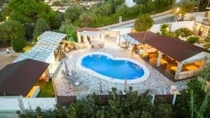 Skiathos Island Suites - Troulos