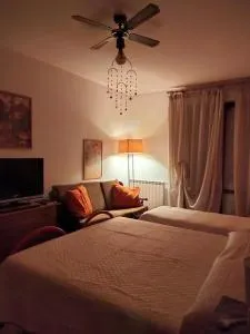 Casa Delmondes - Cisterna dʼAsti