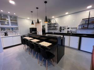 Piscina com Hidro,Ping Pong e sinuca em Cond