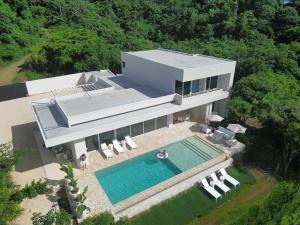 Secluded Luxury Mansion with Sleek, Modern Design, High-End Amenities, and Spectacular Views