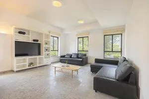 אחוזת מוריה - Talpiyyot