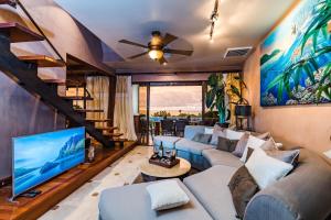 El Diria 302- 2 Br Ocean View Condo