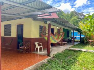 Bella casa rústica en Cocles, Puerto Viejo, Limón