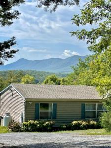 The Firefly Lodge Shenandoah